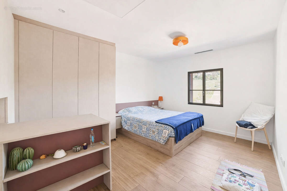 Maison à POLEYMIEUX-AU-MONT-D'OR