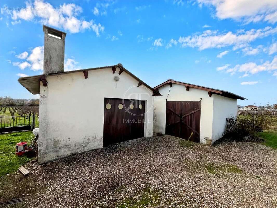 Maison à SAINT-EMILION