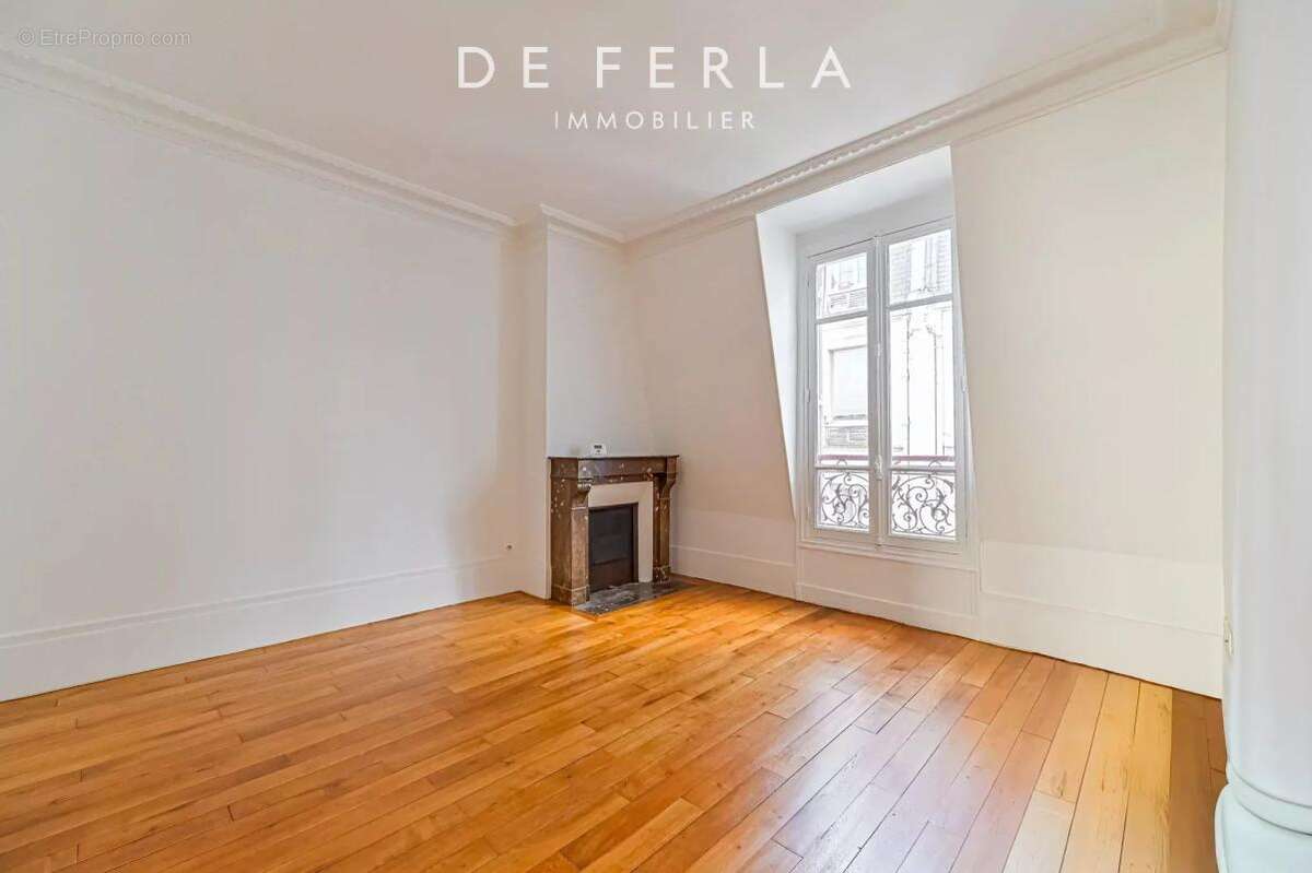Appartement 45 m² à Paris-7e  - photo 10