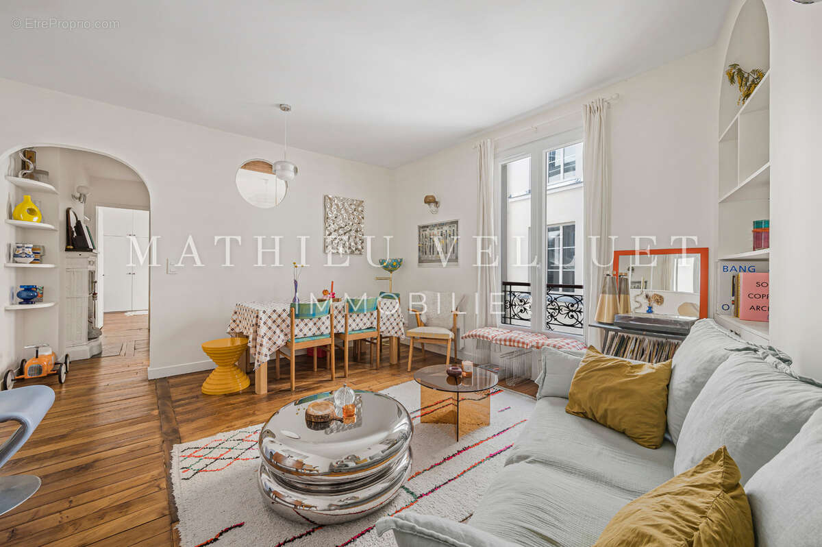 Appartement à PARIS-18E