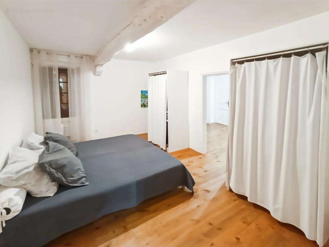 Maison à ROQUEMAURE