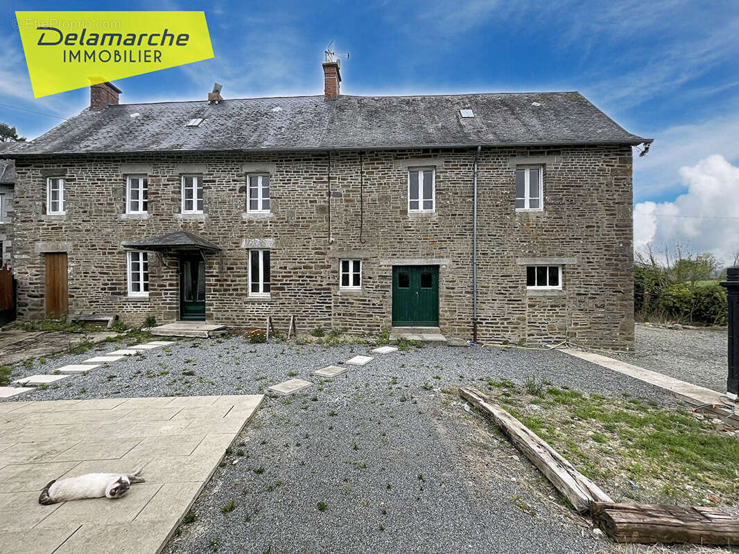 Maison à SAINT-SAUVEUR-LA-POMMERAYE