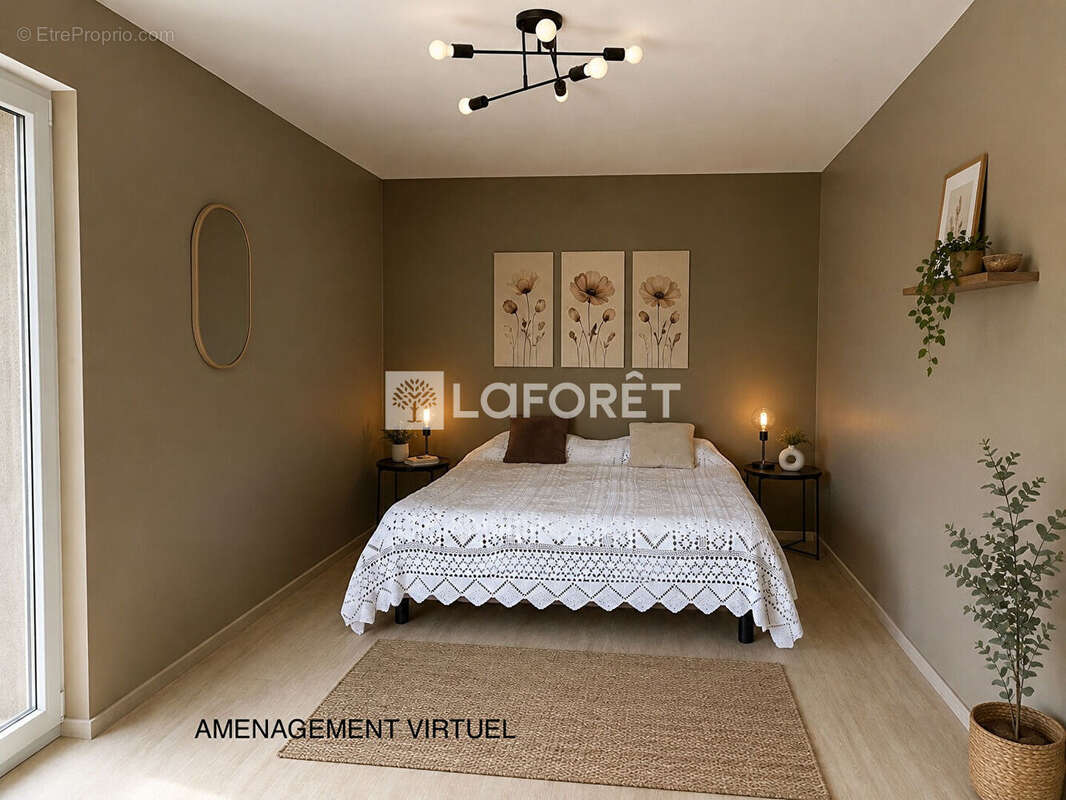 Maison à RENAISON
