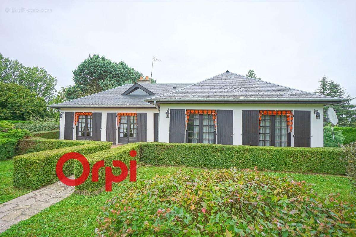 Maison à LA BARRE-EN-OUCHE