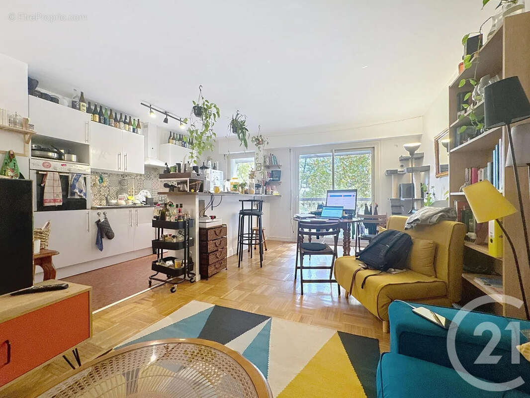 Appartement à PARIS-12E