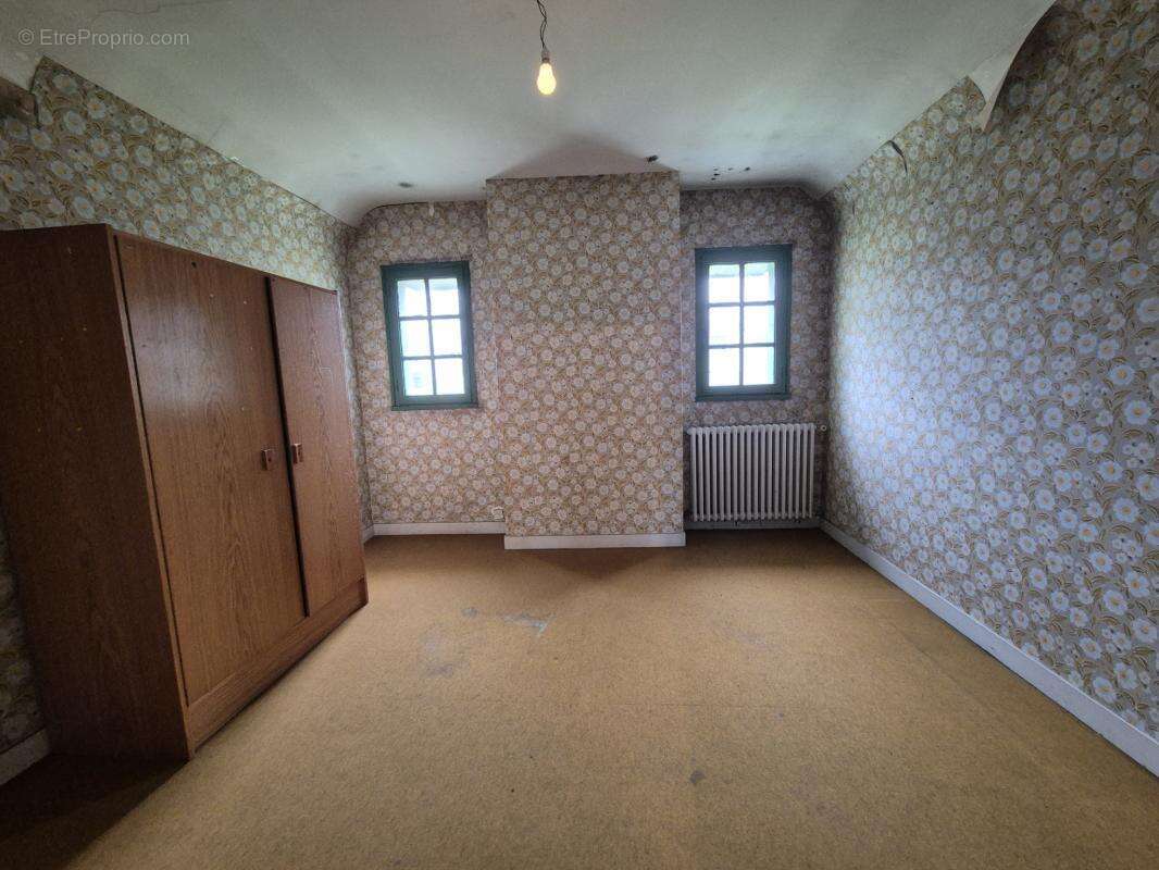 Maison à LA HARMOYE