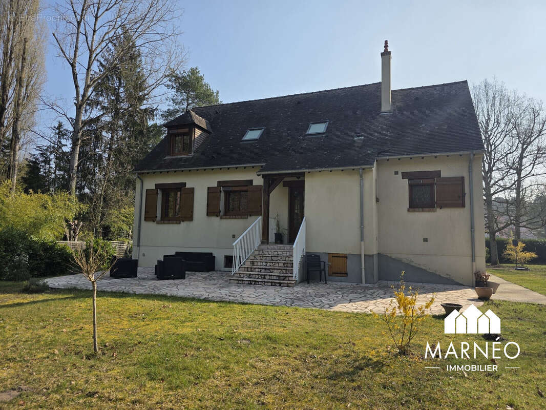 Maison 137 m² à Arbonne-La-Foret  - photo 4