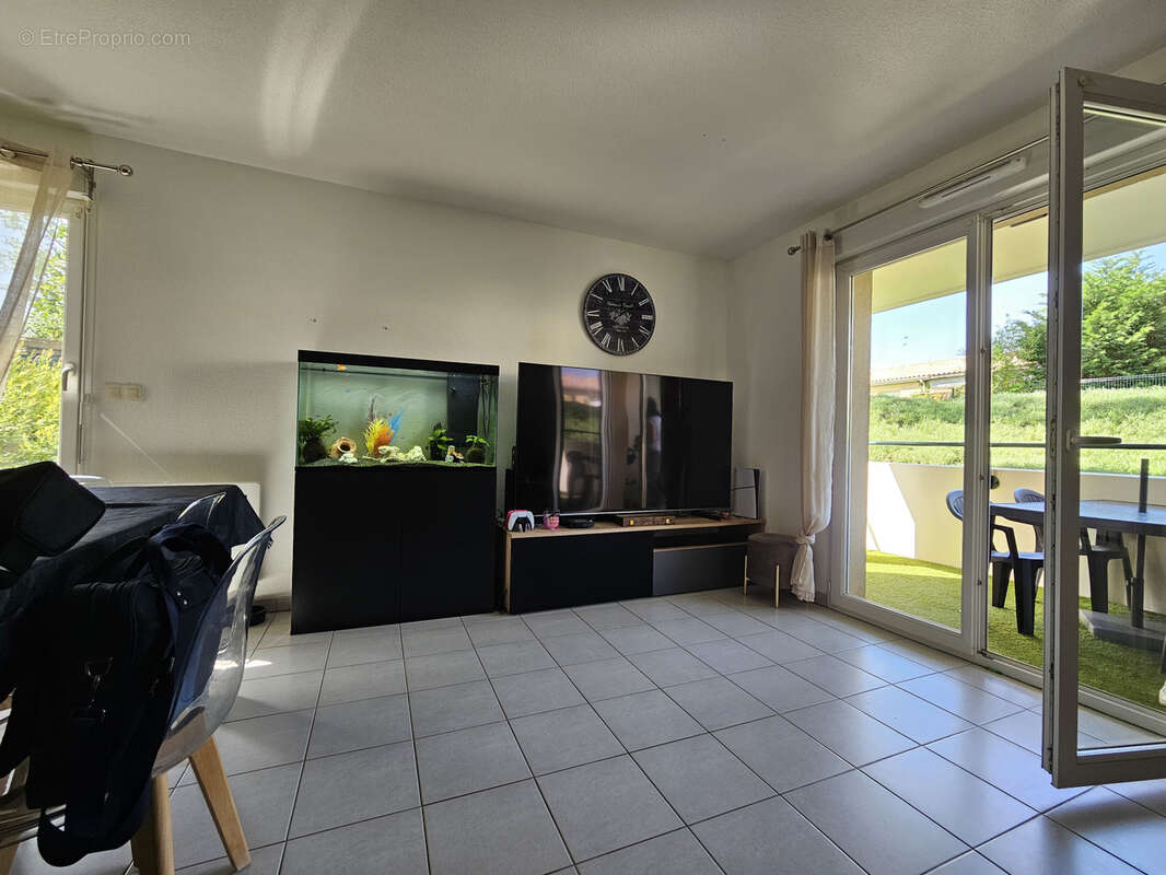 Appartement à SAINT-YZAN-DE-SOUDIAC