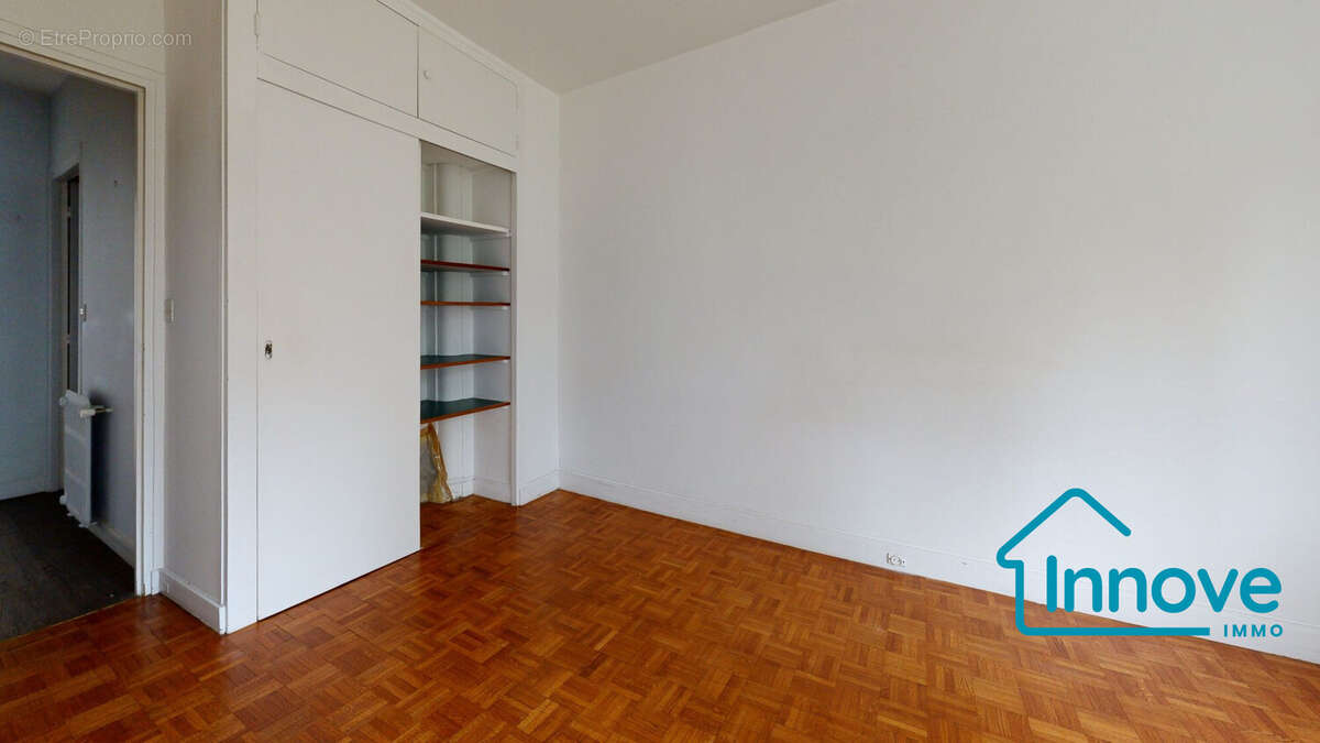 Appartement à VERSAILLES