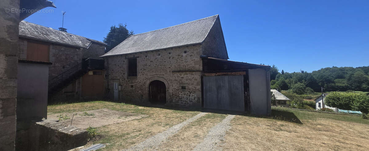 Maison avec dépendance à Saint Privat. - photo 12