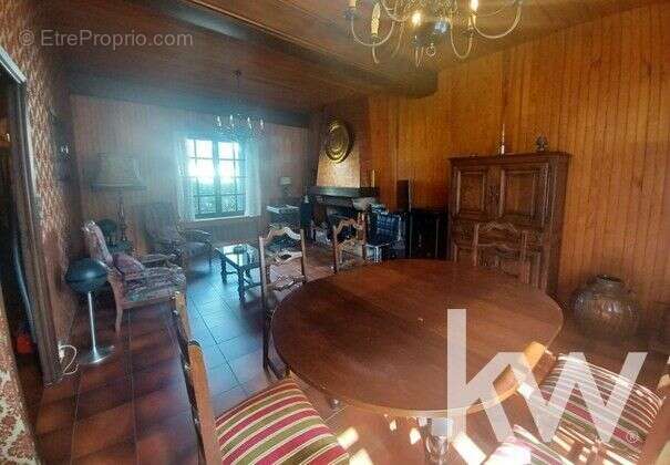 Maison à SAINT-GERVAIS-D'AUVERGNE