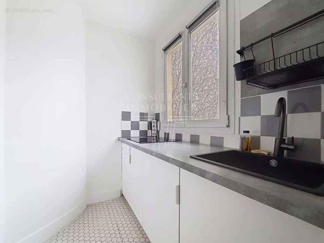 Appartement à PARIS-7E