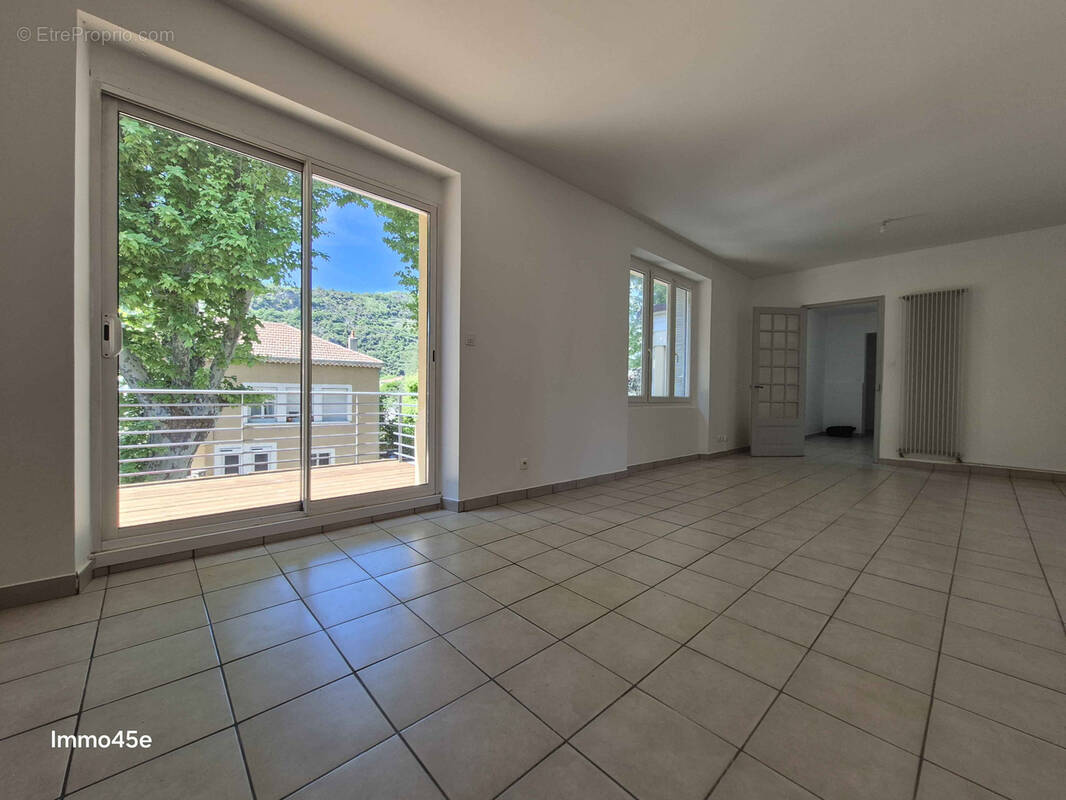 Appartement à TOURNON-SUR-RHONE