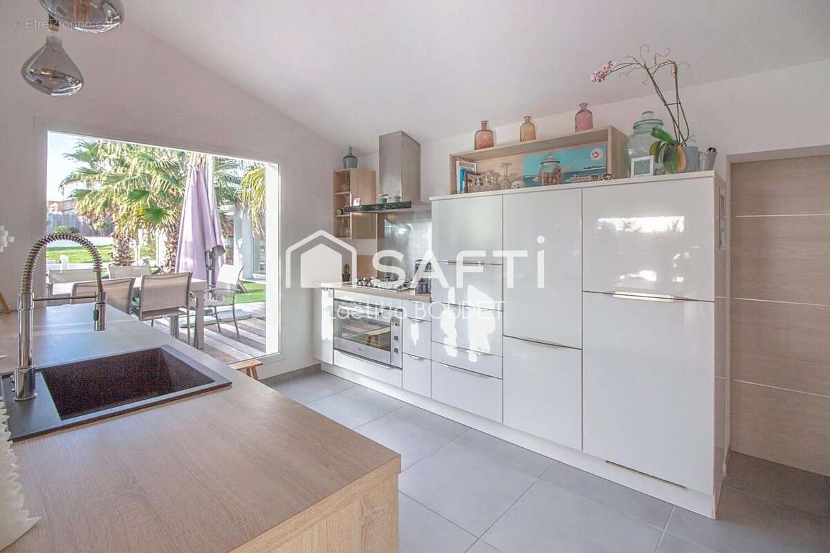 Photo 2 - Maison à ROCHEFORT