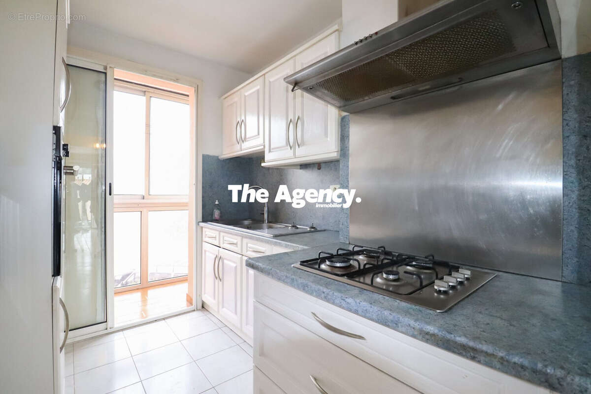 Appartement à MARSEILLE-8E