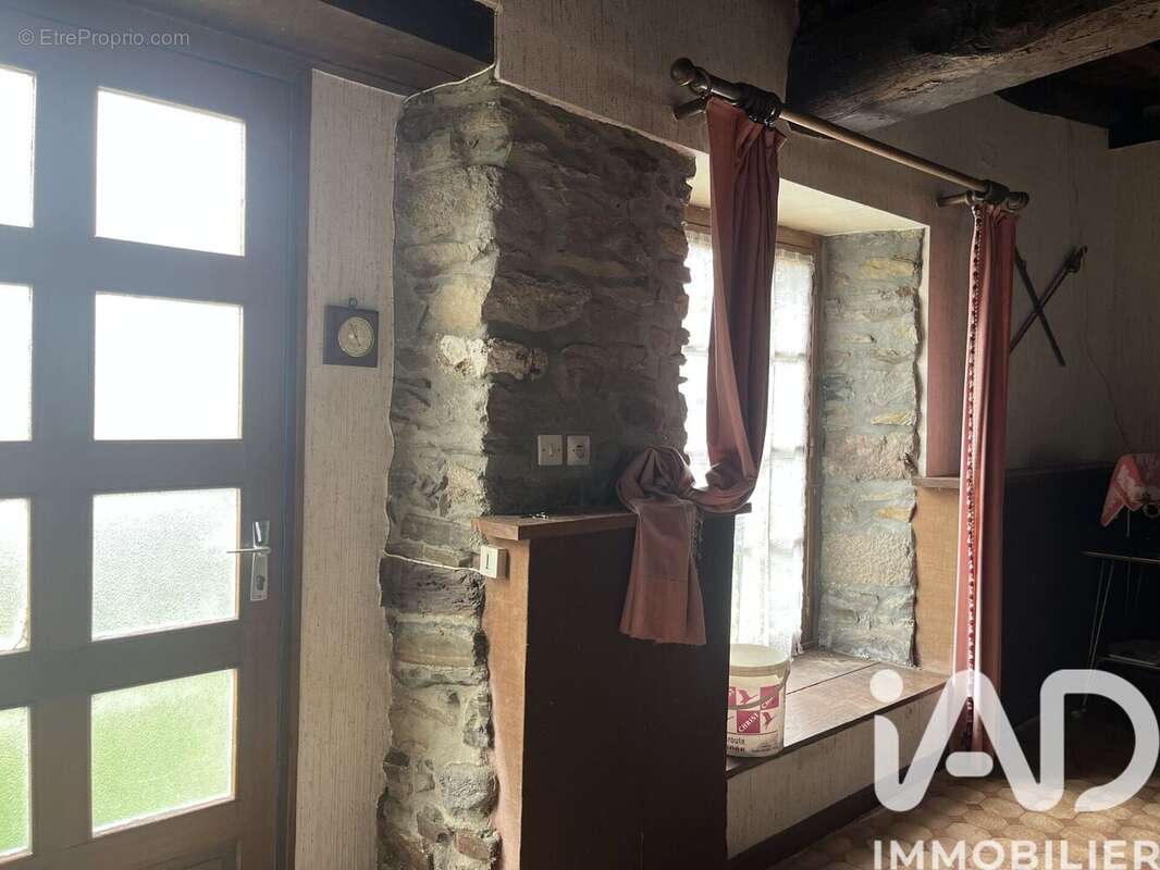 Maison 104 m² à Miniac-Morvan  - photo 6