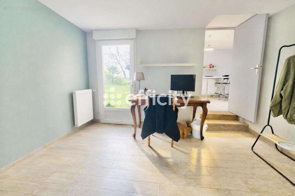 Maison à PIRE-SUR-SEICHE