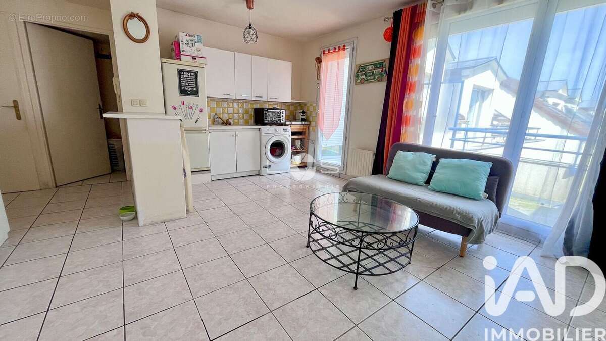 Appartement 38 m² à Roissy-En-Brie  - photo 2