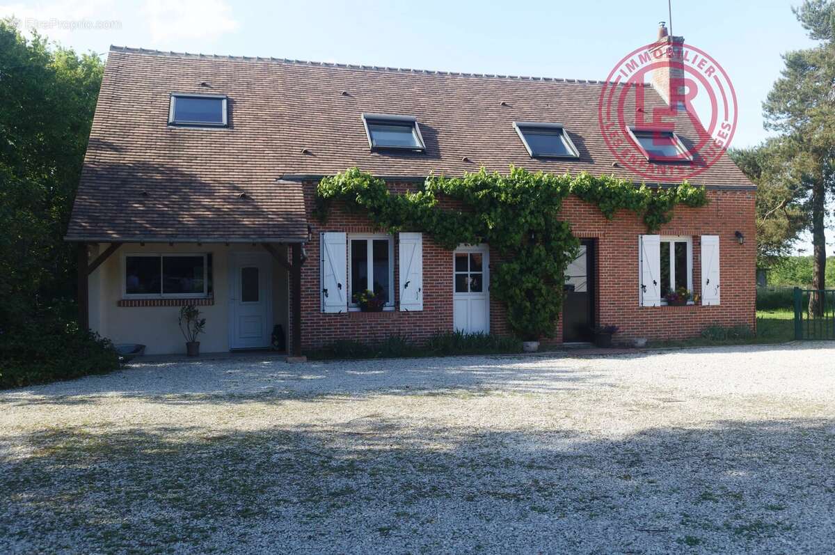 Maison à VIGLAIN