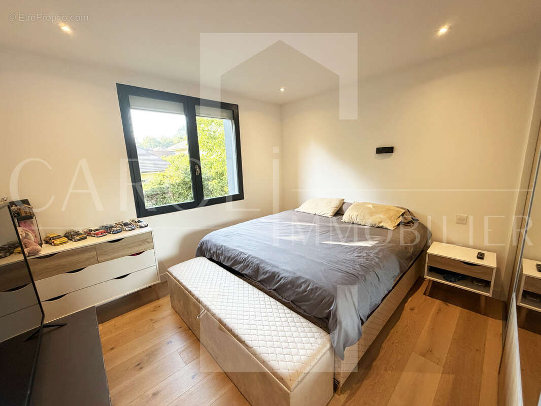 SILLINGY - Maison T4 + Appartement T3 197 m2 - photo 8