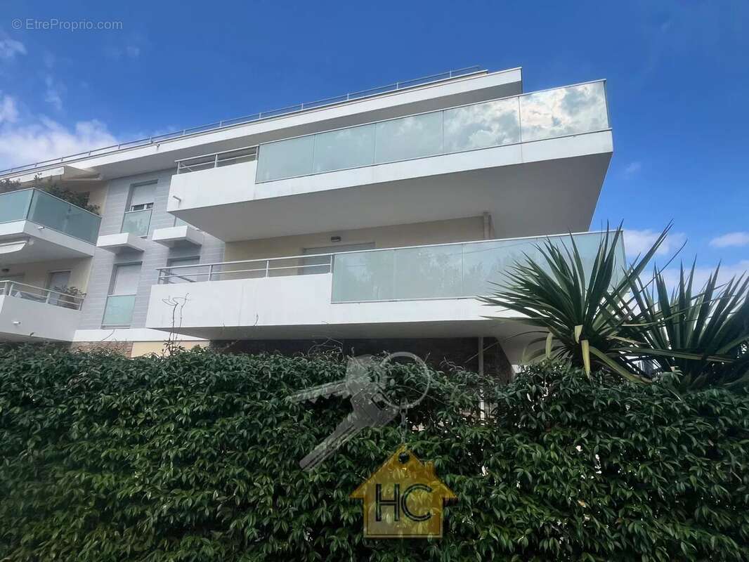 Appartement à LE CANNET