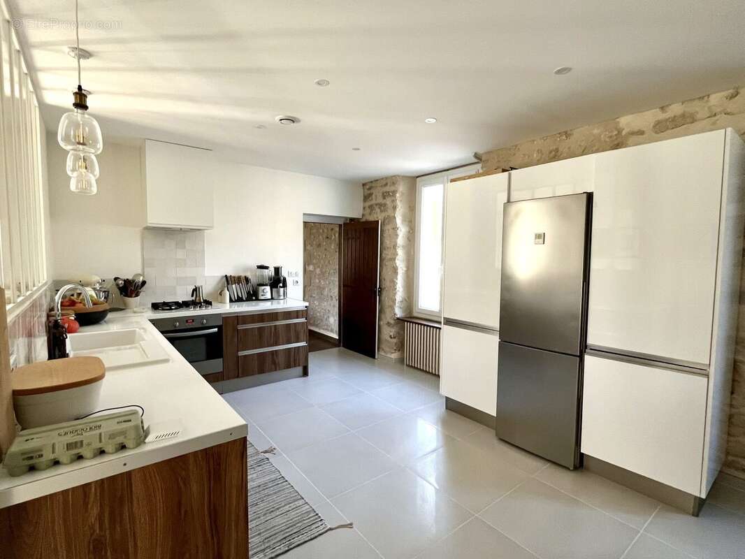 Maison à LA CHAPELLE-LA-REINE