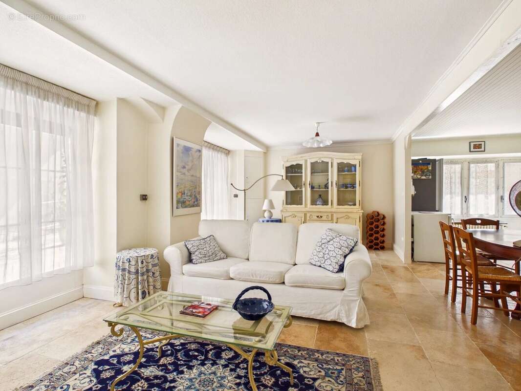 Belle maison de village de 4 chambres au cœur de la bastide de Monflanquin - photo 4