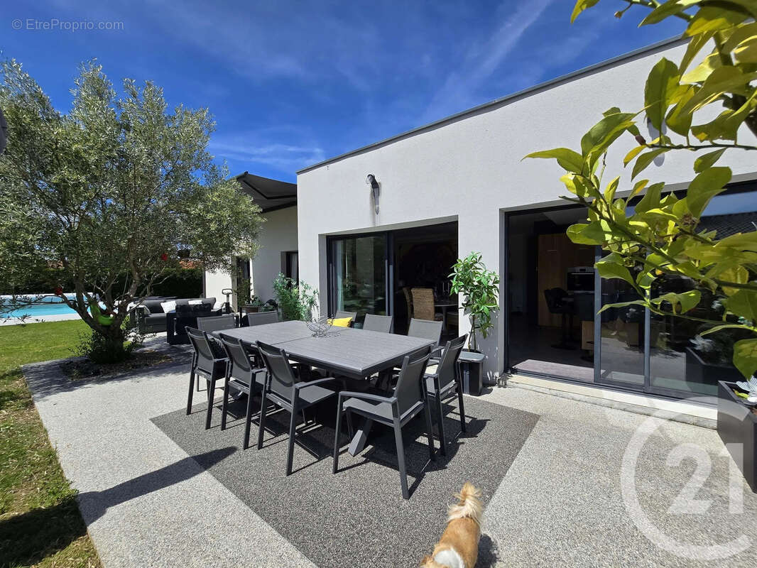 Maison 220 m² à Carbonne  - photo 6