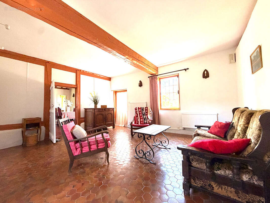 Maison à MORGNY-LA-POMMERAYE