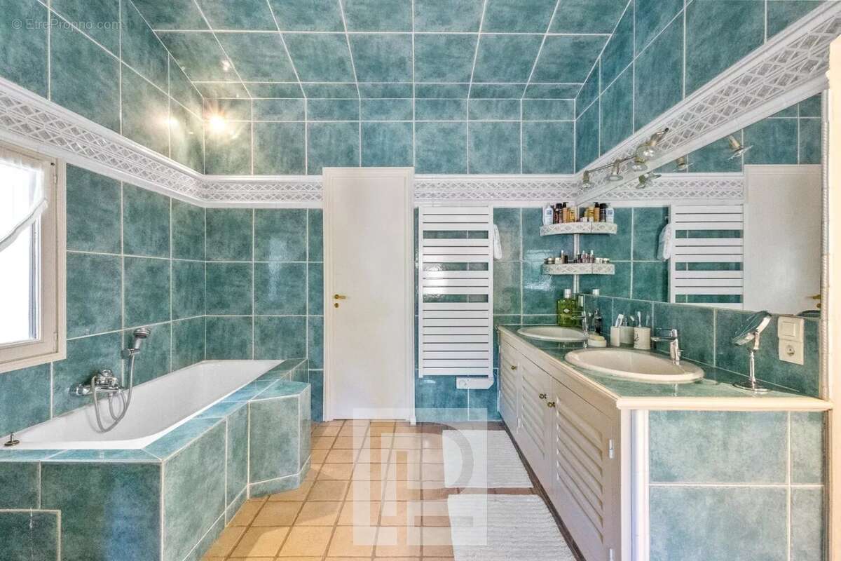 Superbe propriété de charme au calme absolu avec tennis – Aux portes de Mougins - photo 25