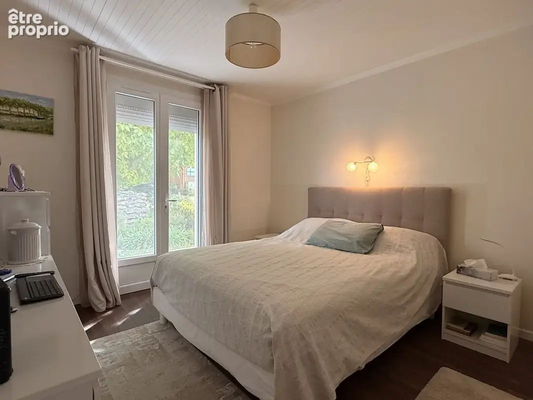 Maison familiale sur 1 hectare de terrain arboré - photo 10
