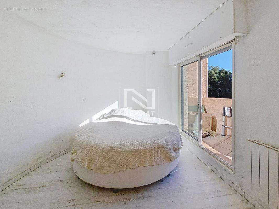 Appartement à SAINT-PAUL-EN-FORET