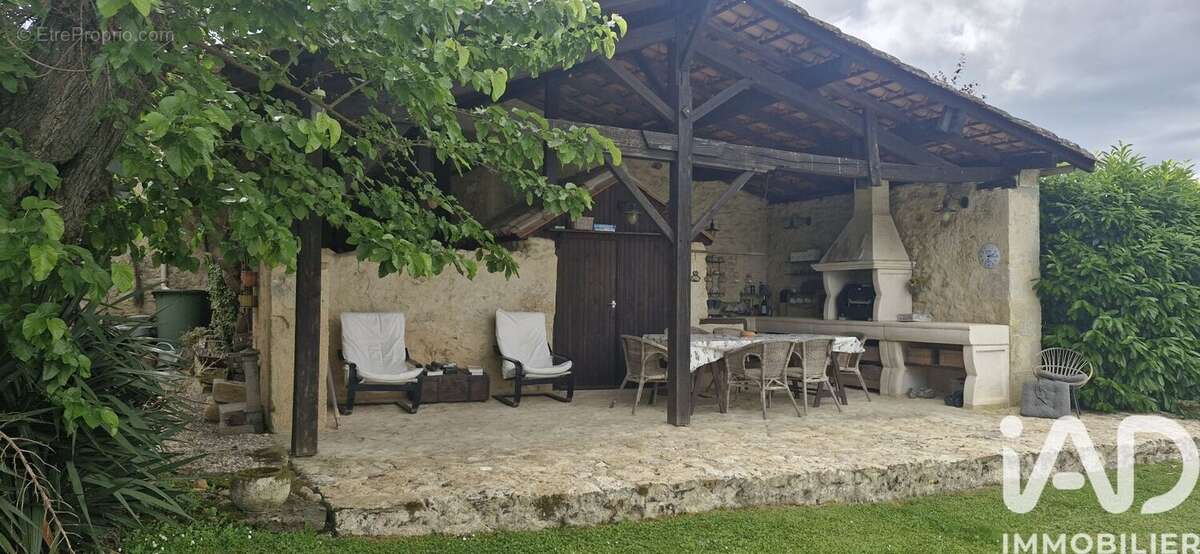 Maison 149 m² à Coubeyrac  - photo 3