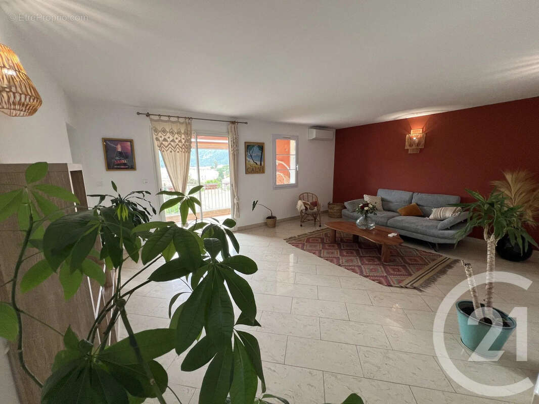 Appartement 140 m² à Saint-Florent  - photo 5