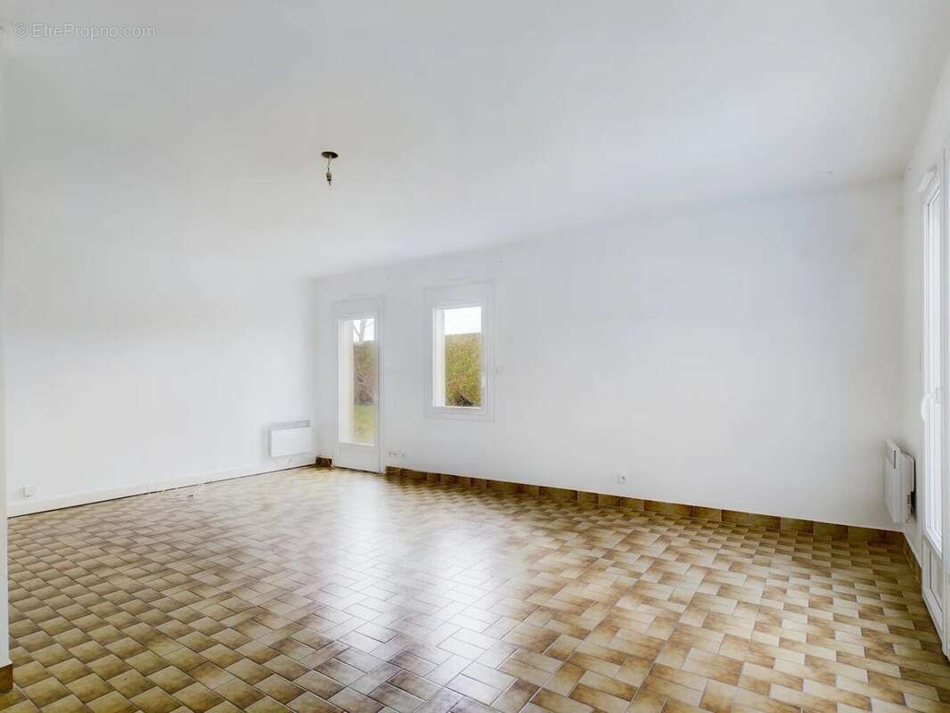 Maison à PONT-SUR-SEINE