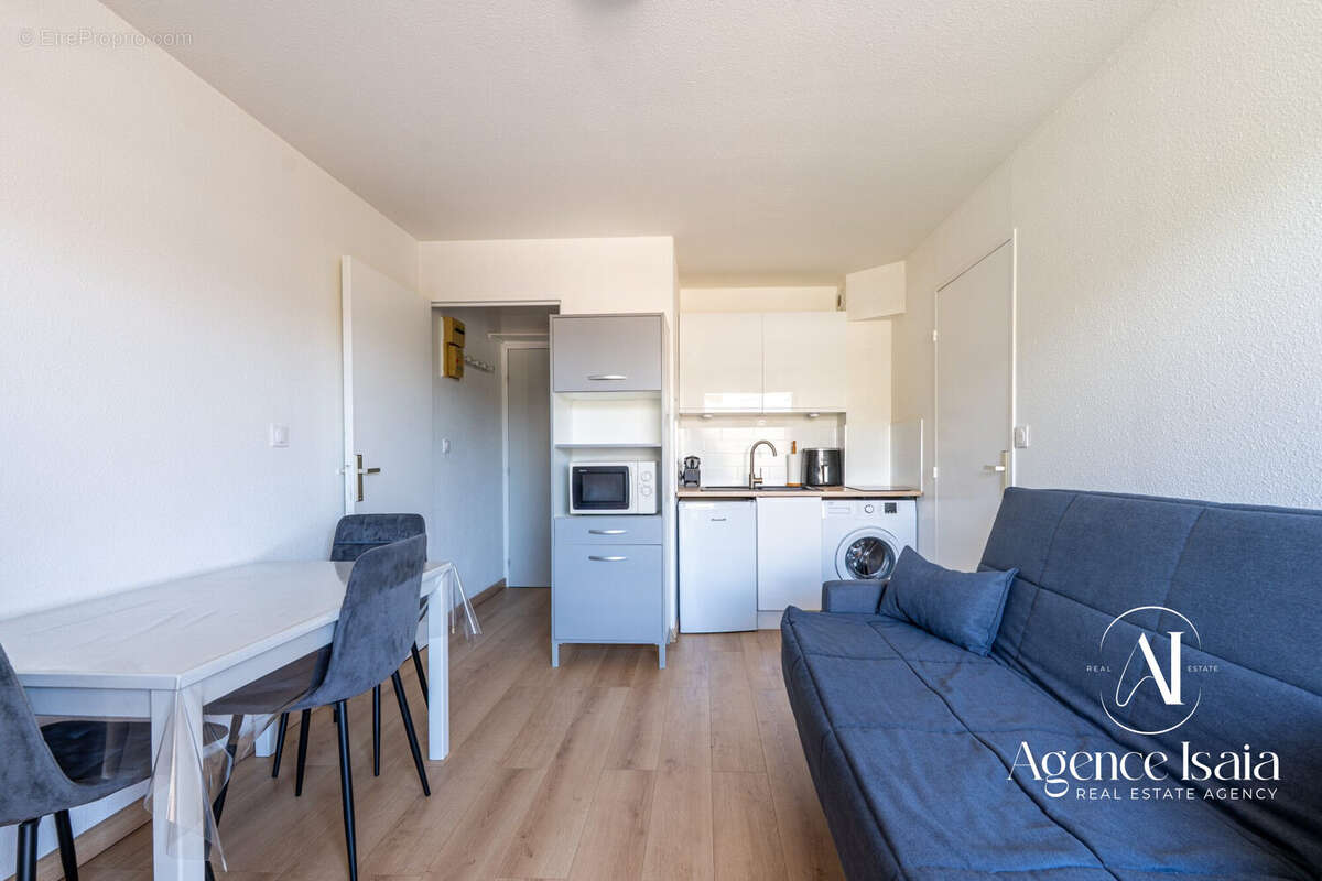 Appartement à BORMES-LES-MIMOSAS