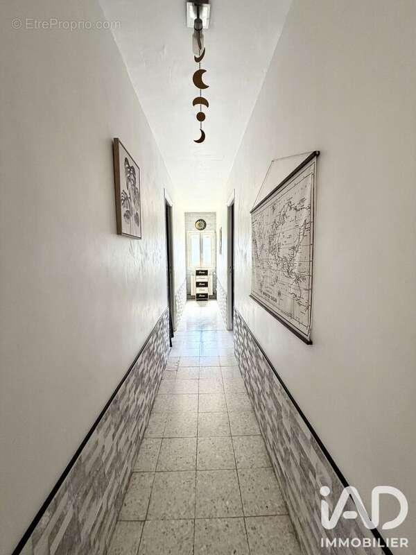 Maison 122 m² à Salles-D'aude  - photo 9