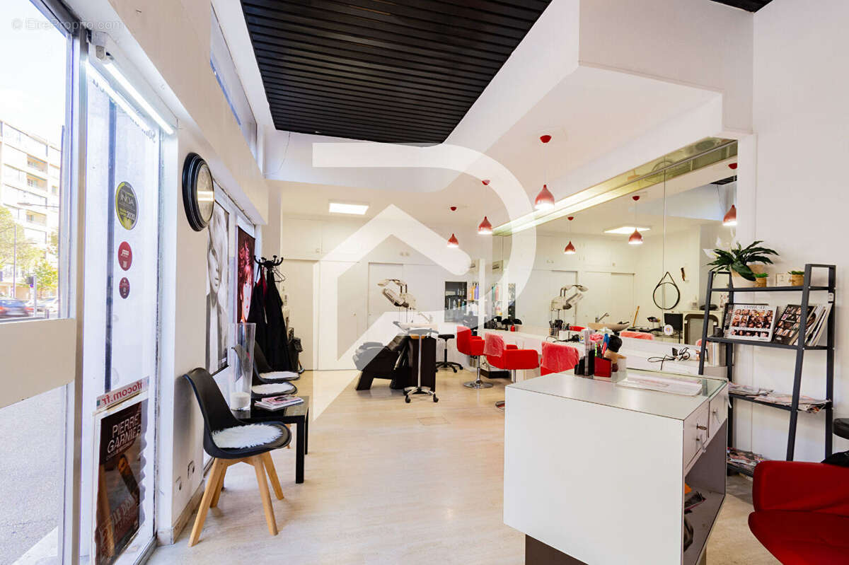 Commerce à MARSEILLE-4E