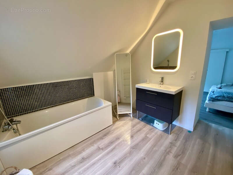 Maison à MONTRICHARD