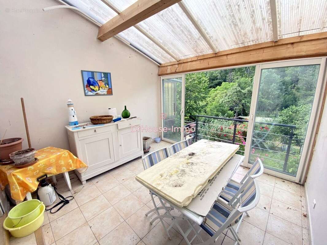 Maison 84 m² à Mayres  - photo 13