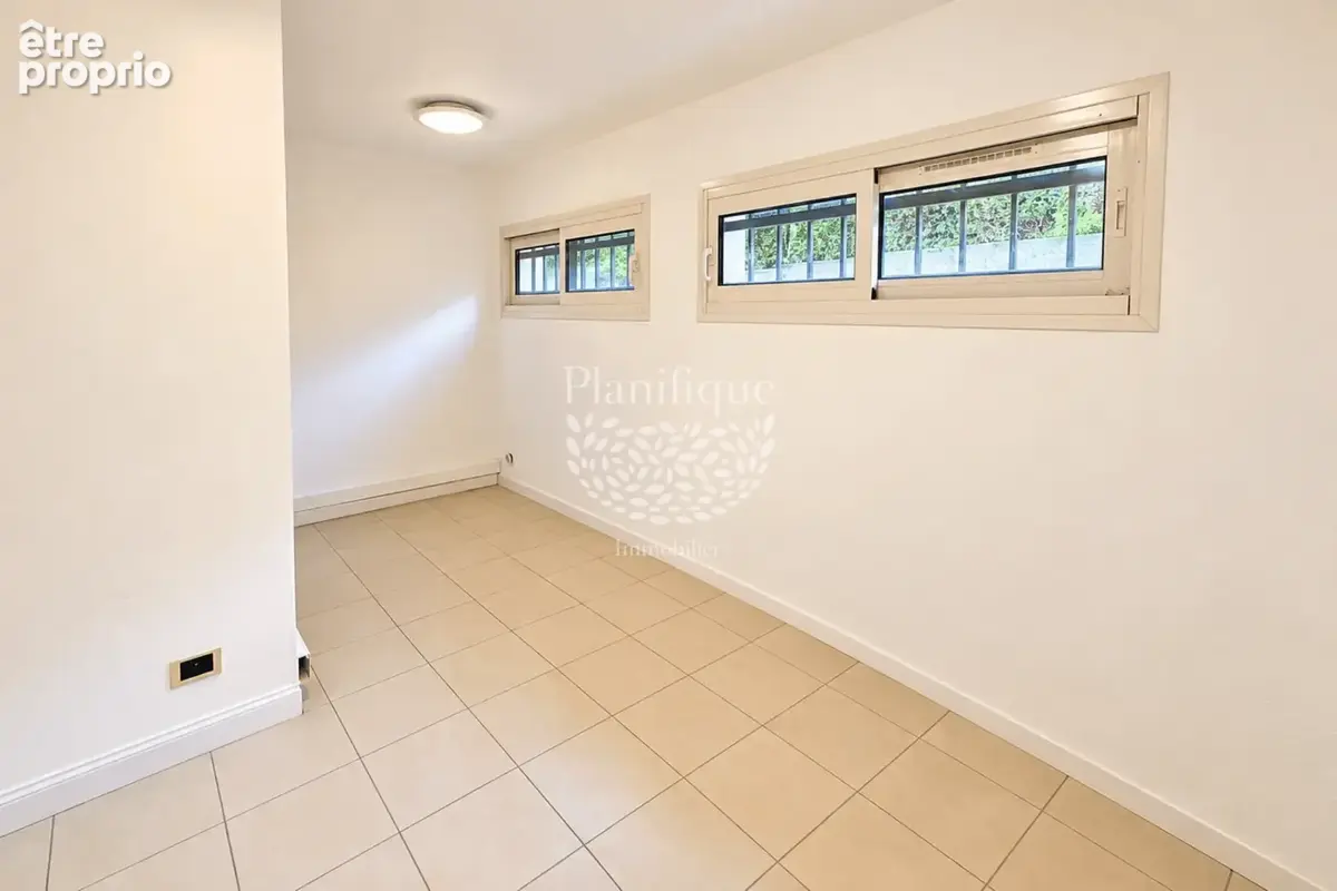 DIVONNE-LES-BAINS   Duplex de Type 8 avec jardin privatif de 500m2 - photo 23