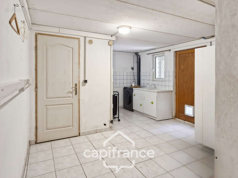 Maison à SAINT-GENIES-DE-COMOLAS
