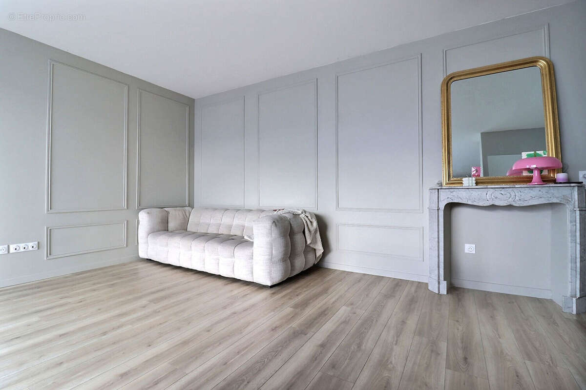 Appartement à COLOMBES