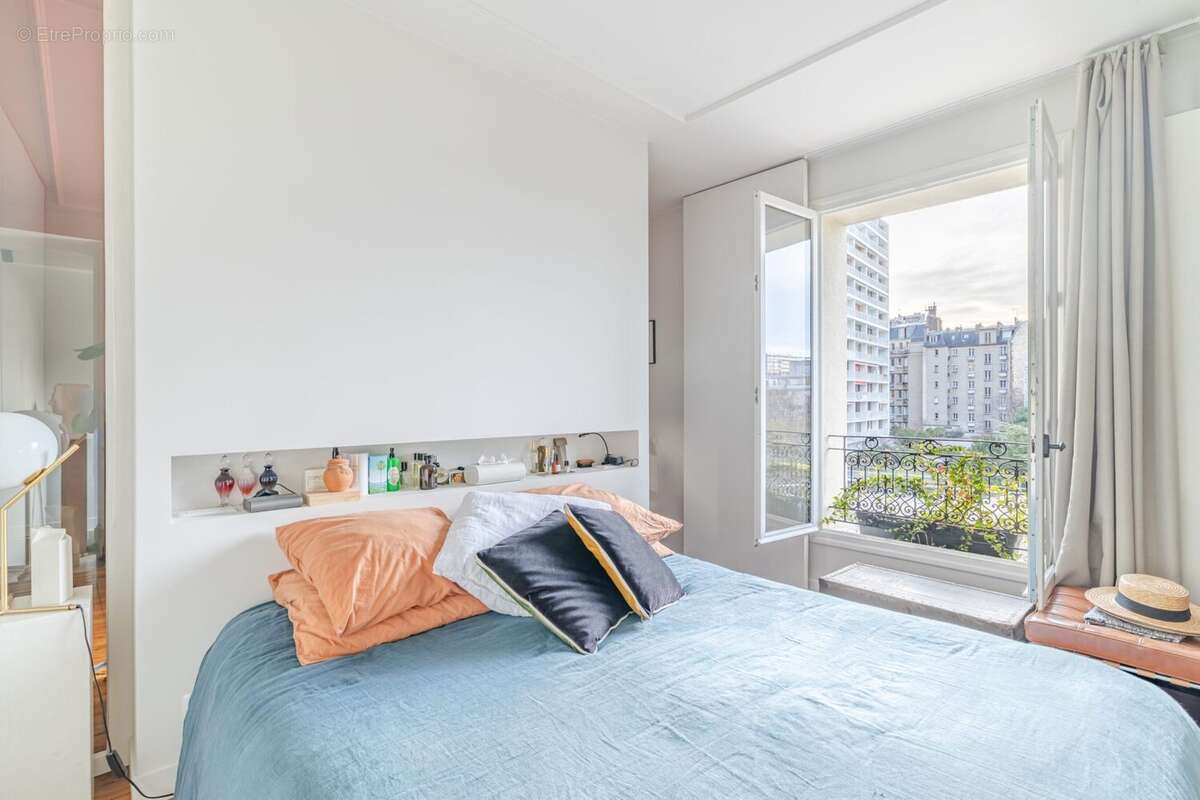 Appartement à PARIS-11E