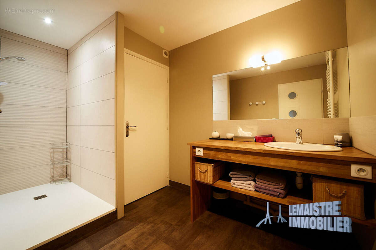 Appartement à CANY-BARVILLE