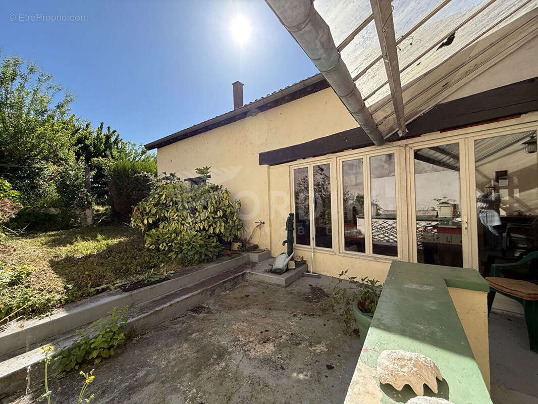 Maison à BONNY-SUR-LOIRE