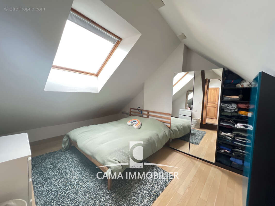Maison à LES LOGES-EN-JOSAS