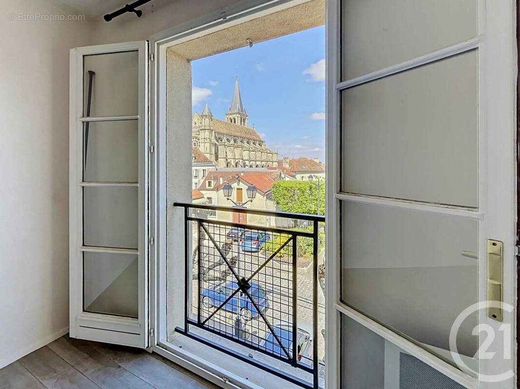 Appartement à BRIE-COMTE-ROBERT