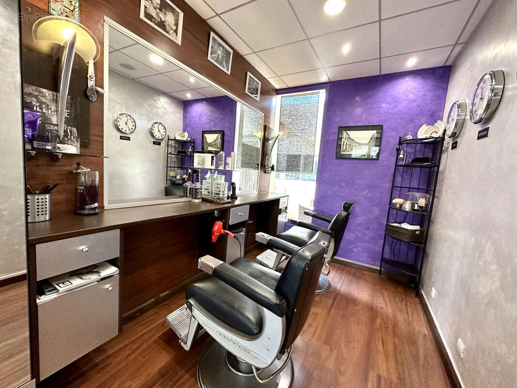 Commerce à BORMES-LES-MIMOSAS