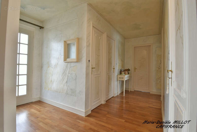 Maison à BONCHAMP-LES-LAVAL